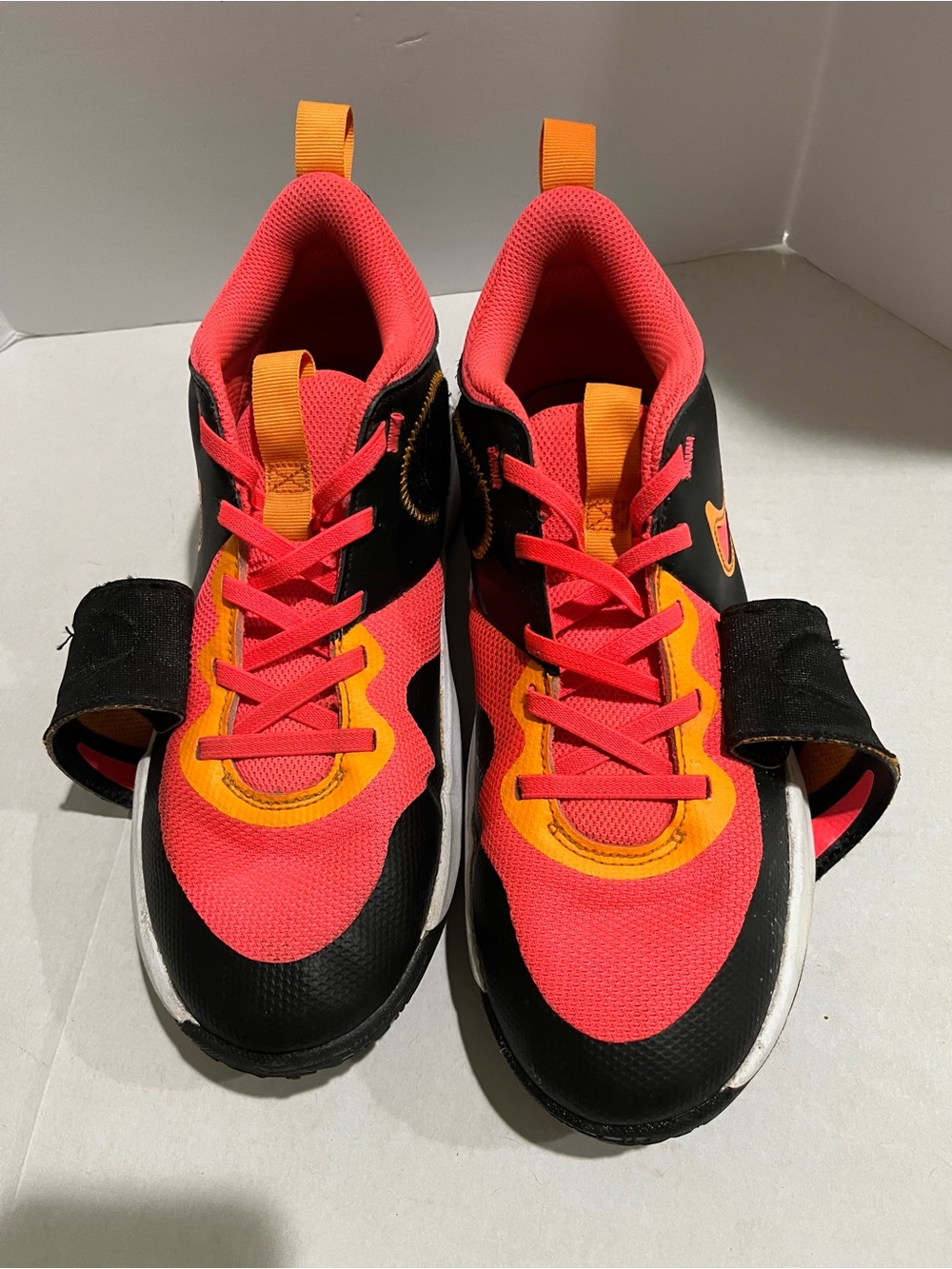 Nike Boys Stylish Team Hustle D 11 Sneakers in Pink/Orange/Black/White SIZE 7Y - Picture 8 of 12